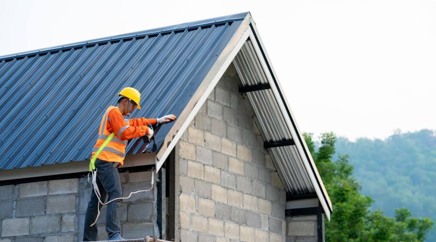 Expert new roof installation services in Arroyo Seco, NM